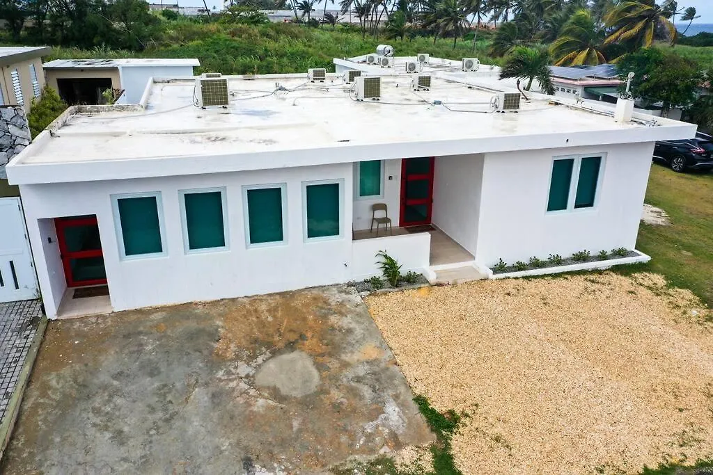 Centrally Located Villa With 3 Pools -Food & Beach Walking Distance Arecibo 0*,  Puerto Rico